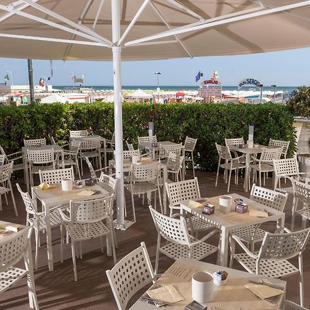 Hotel Ghirlandina Римини Экстерьер фото