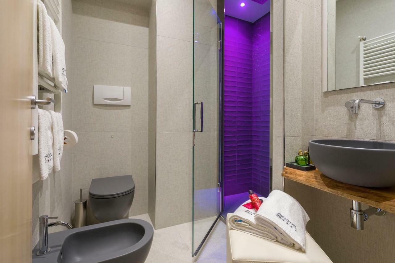 Hotel Ghirlandina Римини Экстерьер фото