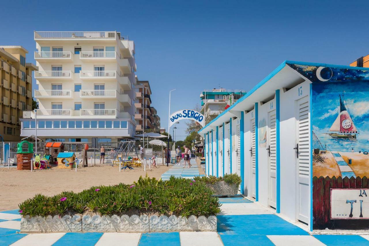 Hotel Ghirlandina Римини Экстерьер фото